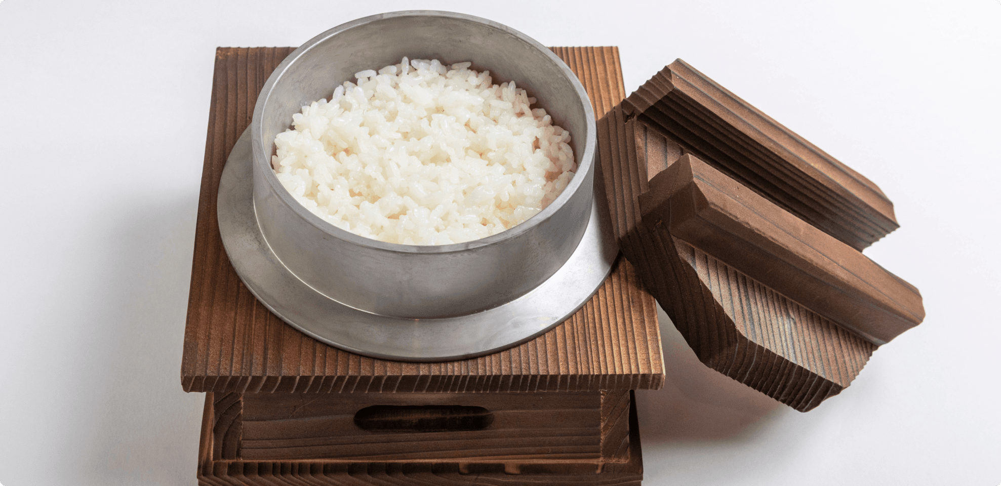 和牛すき焼きと牛骨ラーメン 康 メインスライダー03